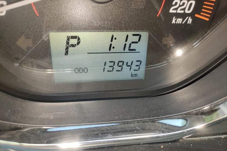 Used Toyota YARiS L Zhi Xuan 2021 X-Trail 1.5L CVT Luxury Edition Odometer Close Up