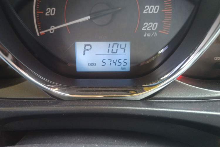 Used Toyota YARiS L Zhi Xuan 2021 X-Trail 1.5L CVT Luxury Edition Odometer Close Up