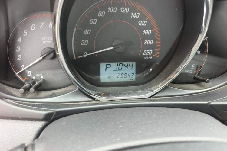 Used Toyota YARiS L Zhi Xuan 2021 X-Trail 1.5L CVT Leading Edition Odometer Close Up