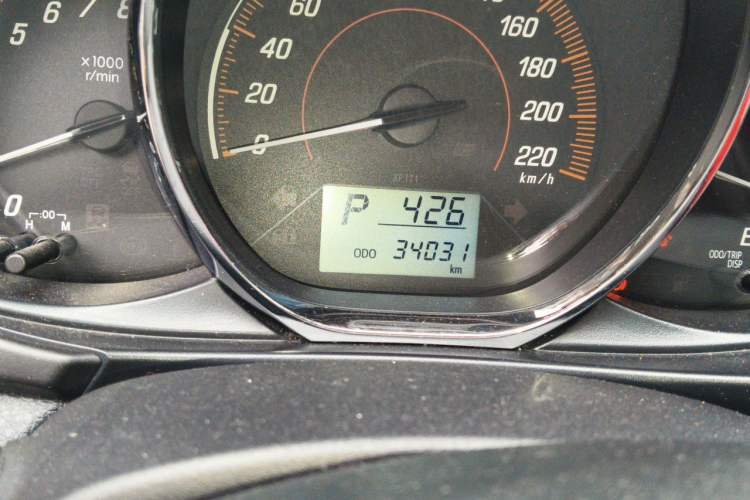 Used Toyota YARiS L Zhi Xuan 2021 X-Trail 1.5L CVT Leading Edition Odometer Close Up
