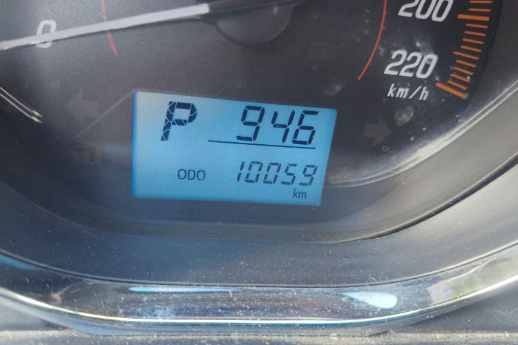 Used Toyota YARiS L Zhi Xuan 2021 X-Trail 1.5L CVT Luxury Edition Odometer Close Up