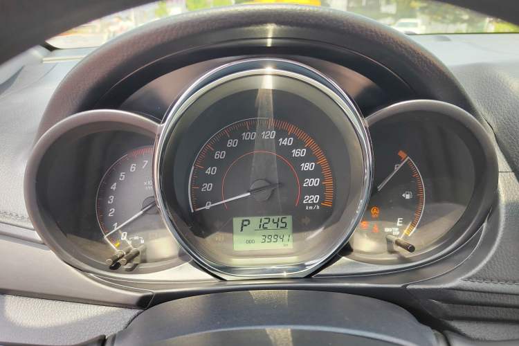 Used Toyota YARiS L Zhi Xuan 2021 X-Trail 1.5L CVT Leading Edition Odometer Close Up