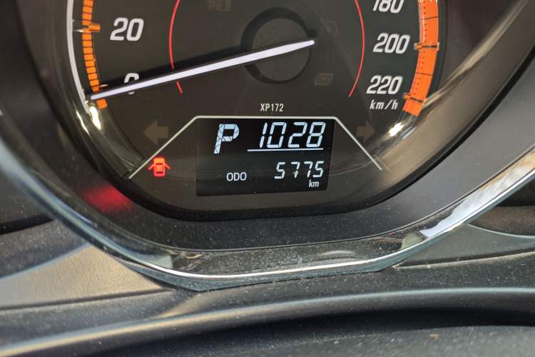 Used Toyota YARiS L Zhi Xuan 2021 X-Trail X 1.5L CVT Prestige Edition Odometer Close Up
