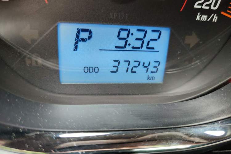 Used Toyota YARiS L Zhi Xuan 2021 X-Trail 1.5L CVT Leading Edition Odometer Close Up