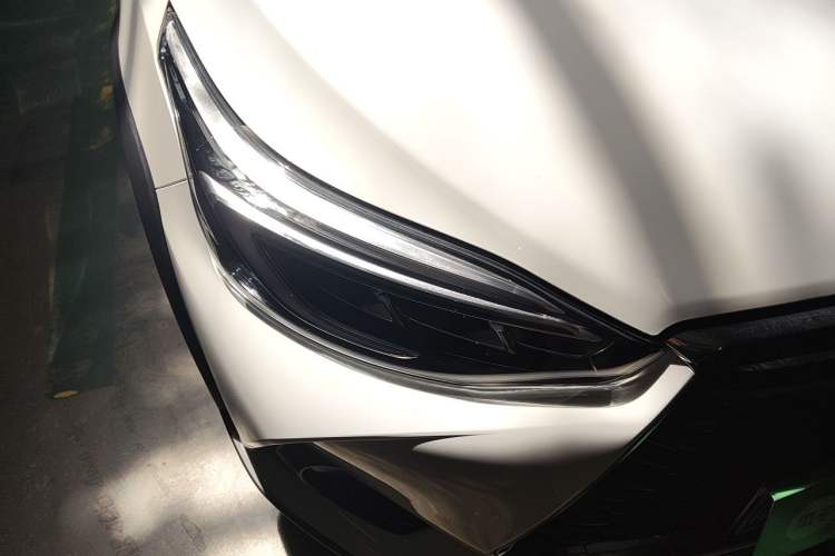 Used Toyota YARiS L Zhi Xuan 2021 X-Trail 1.5L CVT Leading Edition Right Front Headlight