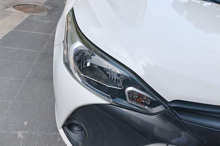 Used Toyota YARiS L Zhi Xuan 2021 1.5L CVT Leading Edition Right Front Headlight