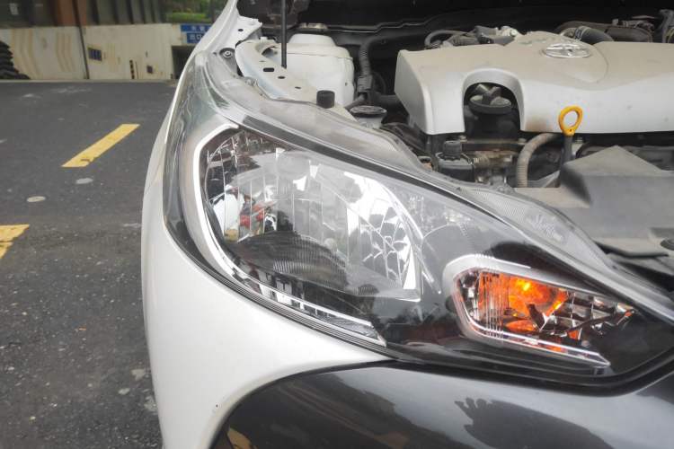 Used Toyota YARiS L Zhi Xuan 2021 1.5L CVT Leading Edition Right Front Headlight
