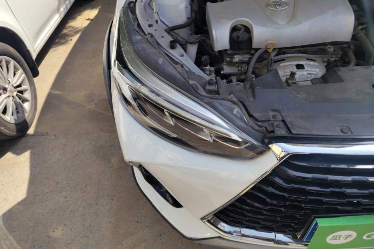 Used Toyota YARiS L Zhi Xuan 2021 X-Trail 1.5L CVT Leading Edition Right Front Headlight