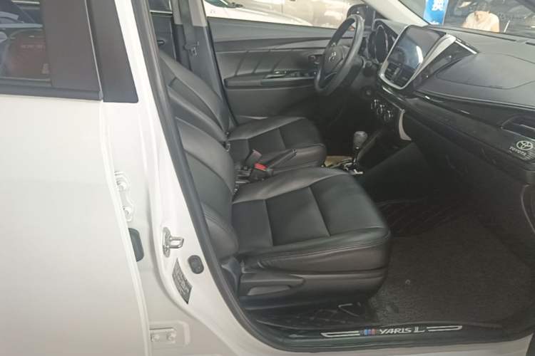 Used Toyota YARiS L Zhi Xuan 2021 X-Trail 1.5L CVT Leading Edition Right Front Seat