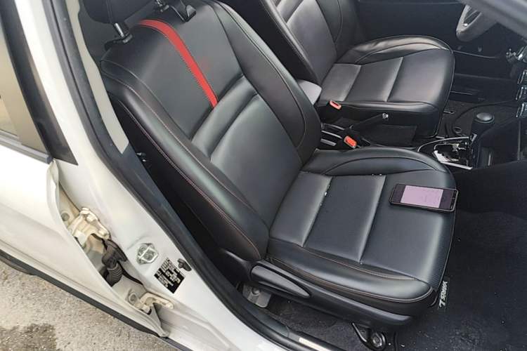 Used Toyota YARiS L Zhi Xuan 2021 X-Trail 1.5L CVT Luxury Edition Right Front Seat
