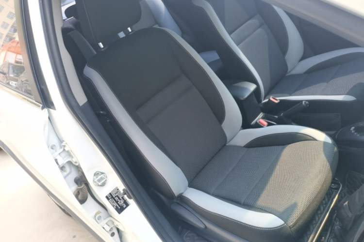 Used Toyota YARiS L Zhi Xuan 2021 X-Trail 1.5L CVT Leading Edition Right Front Seat