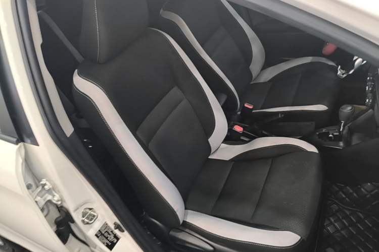 Used Toyota YARiS L Zhi Xuan 2021 1.5L CVT Leading Edition Right Front Seat