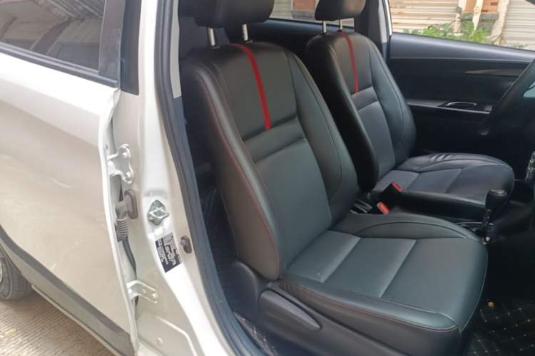 Used Toyota YARiS L Zhi Xuan 2021 X-Trail 1.5L CVT Luxury Edition Right Front Seat
