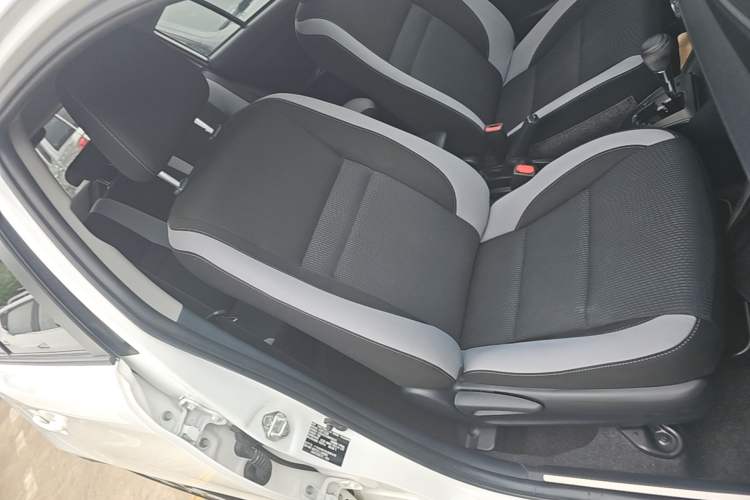 Used Toyota YARiS L Zhi Xuan 2021 1.5L CVT Leading Edition Right Front Seat