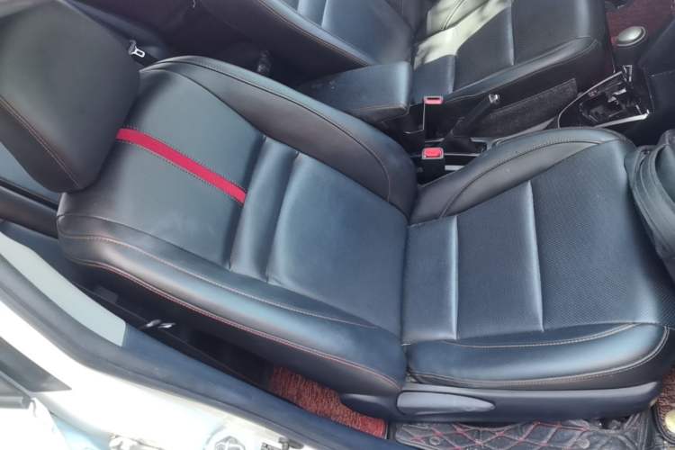 Used Toyota YARiS L Zhi Xuan 2021 X-Trail 1.5L CVT Luxury Edition Right Front Seat
