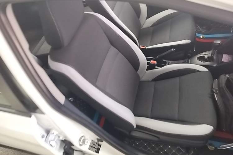 Used Toyota YARiS L Zhi Xuan 2021 X-Trail 1.5L CVT Leading Edition Right Front Seat