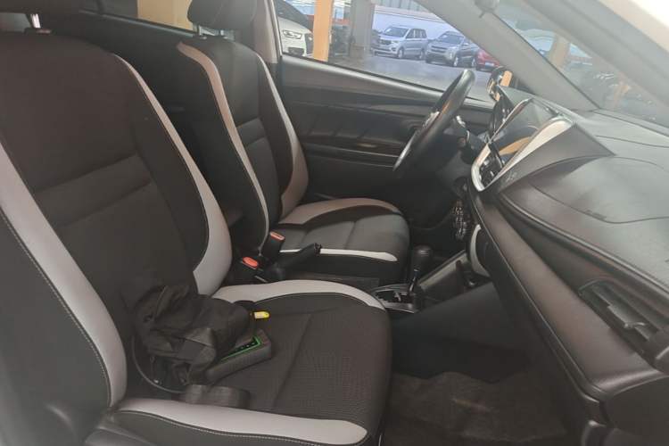 Used Toyota YARiS L Zhi Xuan 2021 X-Trail 1.5L CVT Leading Edition Right Front Seat