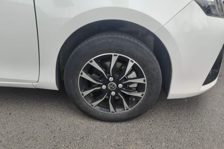 Used Toyota YARiS L Zhi Xuan 2021 1.5L CVT Leading Edition Right Front Wheel Hub