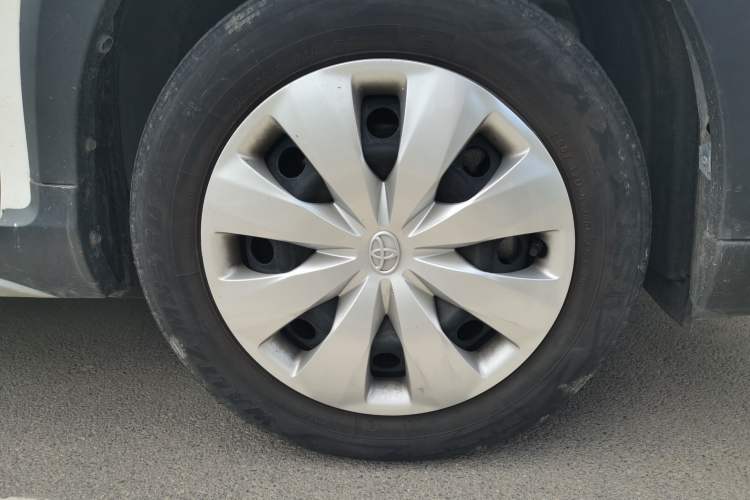 Used Toyota YARiS L Zhi Xuan 2021 X-Trail 1.5L CVT Leading Edition Right Front Wheel Hub