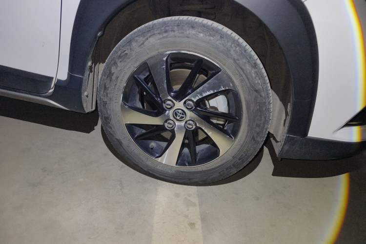 Used Toyota YARiS L Zhi Xuan 2021 X-Trail 1.5L CVT Luxury Edition Right Front Wheel Hub
