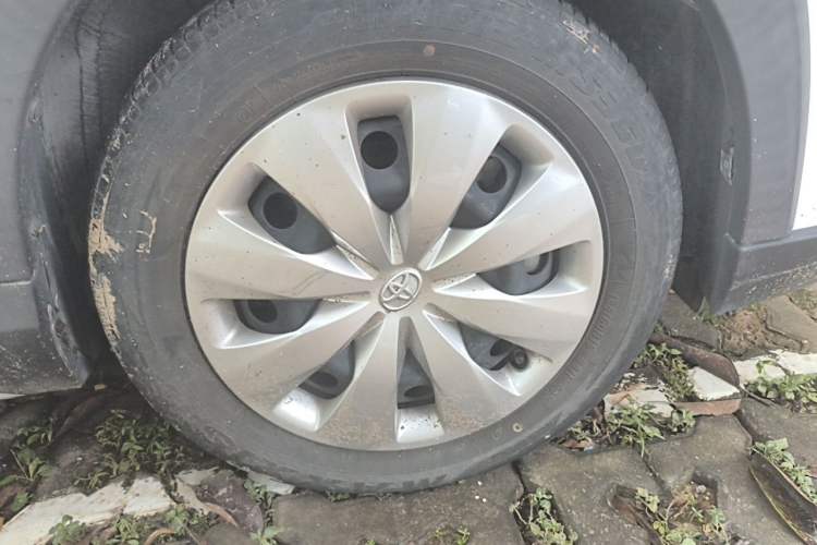 Used Toyota YARiS L Zhi Xuan 2021 X-Trail 1.5L CVT Leading Edition Right Front Wheel Hub