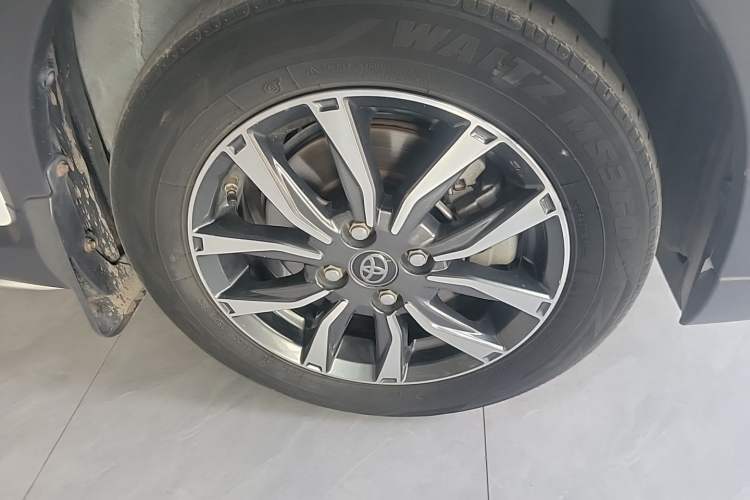 Used Toyota YARiS L Zhi Xuan 2021 X-Trail 1.5L CVT Luxury Edition Right Front Wheel Hub