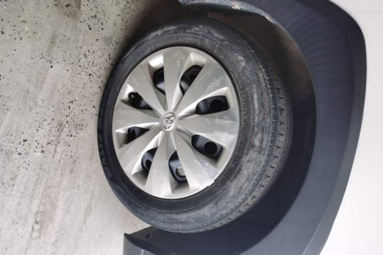 Used Toyota YARiS L Zhi Xuan 2021 X-Trail 1.5L CVT Leading Edition Right Front Wheel Hub
