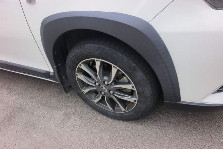 Used Toyota YARiS L Zhi Xuan 2021 X-Trail 1.5L CVT Leading Edition Right Front Wheel Hub