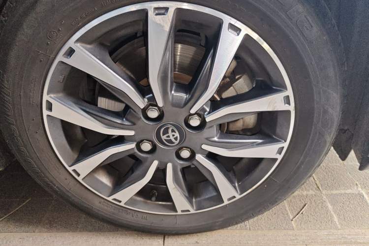 Used Toyota YARiS L Zhi Xuan 2021 X-Trail 1.5L CVT Luxury Edition Right Front Wheel Hub