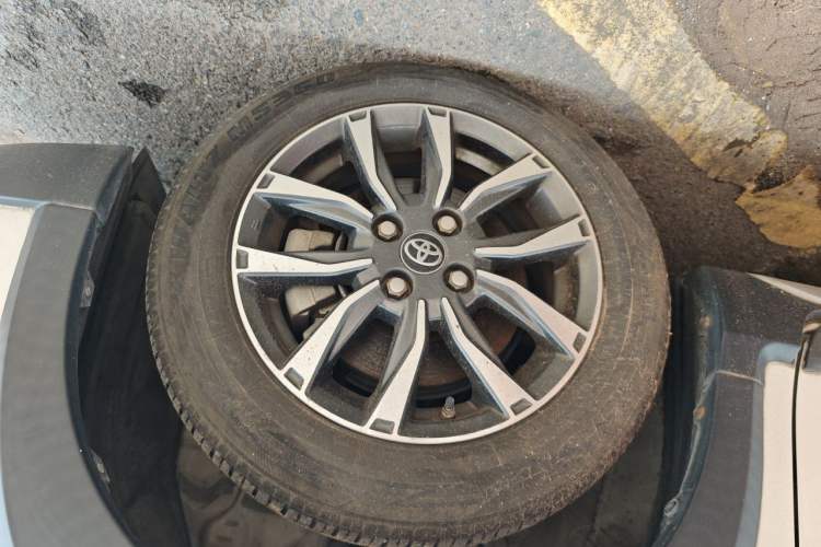 Used Toyota YARiS L Zhi Xuan 2021 X-Trail 1.5L CVT Luxury Edition Right Front Wheel Hub