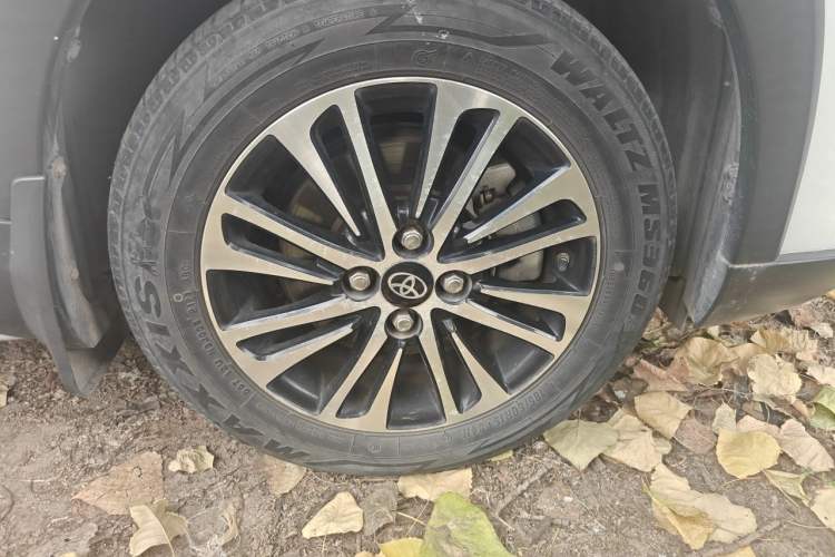 Used Toyota YARiS L Zhi Xuan 2021 X-Trail 1.5L CVT Leading Edition Right Front Wheel Hub