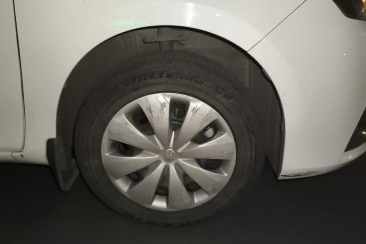 Used Toyota YARiS L Zhi Xuan 2021 1.5L CVT Leading Edition Right Front Wheel Hub