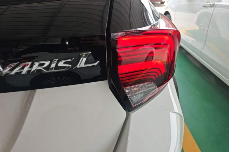 Used Toyota YARiS L Zhi Xuan 2021 X-Trail 1.5L CVT Leading Edition Right Rear Taillight