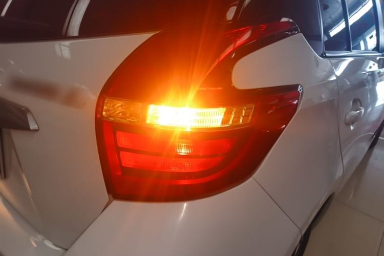 Used Toyota YARiS L Zhi Xuan 2021 1.5L CVT Leading Edition Right Rear Taillight