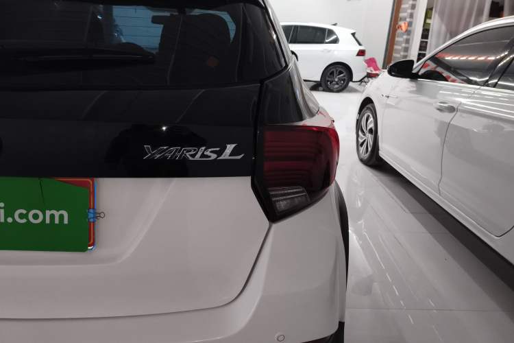 Used Toyota YARiS L Zhi Xuan 2021 X-Trail 1.5L CVT Leading Edition Right Rear Taillight