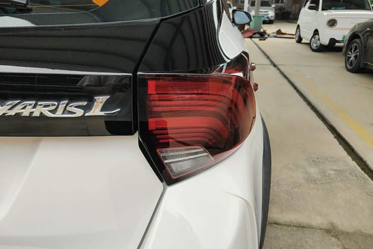 Used Toyota YARiS L Zhi Xuan 2021 X-Trail 1.5L CVT Luxury Edition Right Rear Taillight