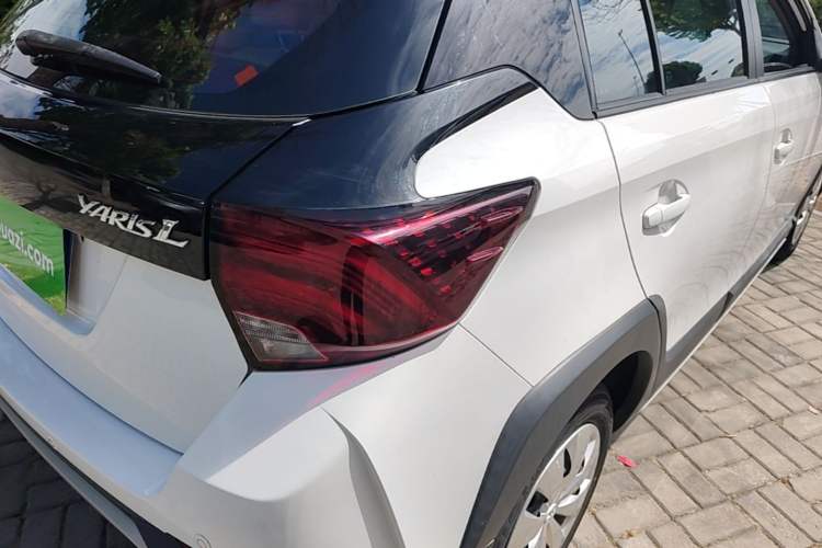 Used Toyota YARiS L Zhi Xuan 2021 X-Trail 1.5L CVT Leading Edition Right Rear Taillight