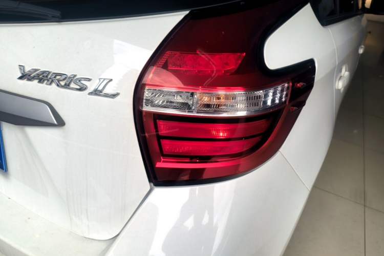 Used Toyota YARiS L Zhi Xuan 2021 1.5L CVT Leading Edition Right Rear Taillight