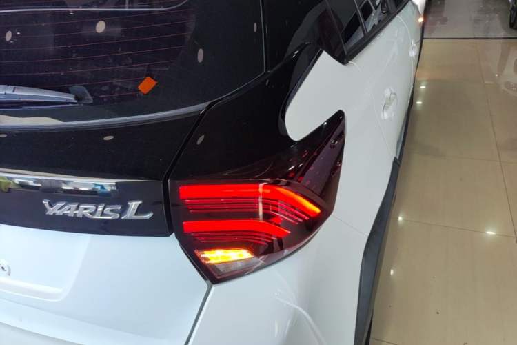 Used Toyota YARiS L Zhi Xuan 2021 X-Trail 1.5L CVT Luxury Edition Right Rear Taillight