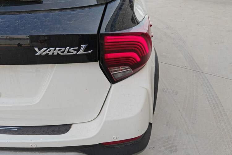 Used Toyota YARiS L Zhi Xuan 2021 X-Trail 1.5L CVT Leading Edition Right Rear Taillight