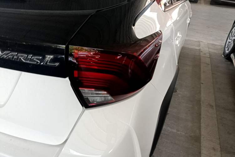 Used Toyota YARiS L Zhi Xuan 2021 X-Trail 1.5L CVT Luxury Edition Right Rear Taillight