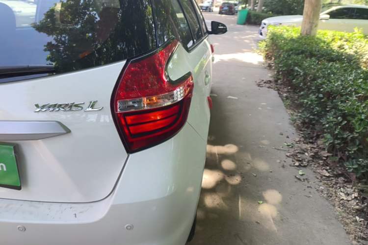 Used Toyota YARiS L Zhi Xuan 2021 1.5L CVT Leading Edition Right Rear Taillight