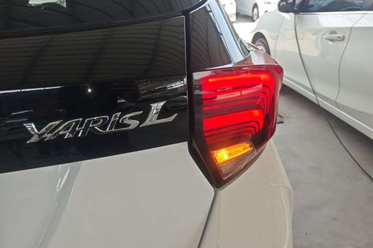 Used Toyota YARiS L Zhi Xuan 2021 X-Trail 1.5L CVT Leading Edition Right Rear Taillight