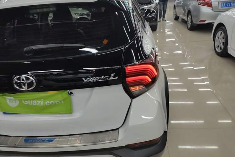 Used Toyota YARiS L Zhi Xuan 2021 X-Trail 1.5L CVT Leading Edition Right Rear Taillight