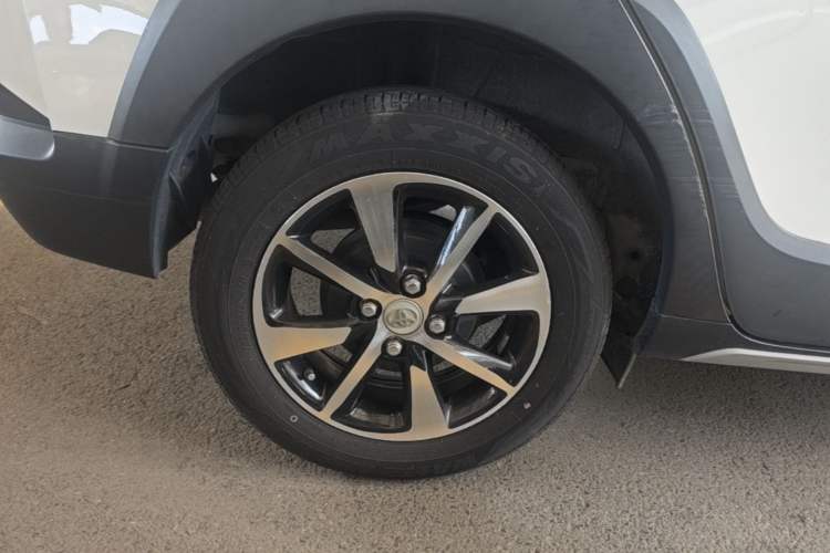 Used Toyota YARiS L Zhi Xuan 2021 X-Trail 1.5L CVT Leading Edition Right Rear Wheel Hub