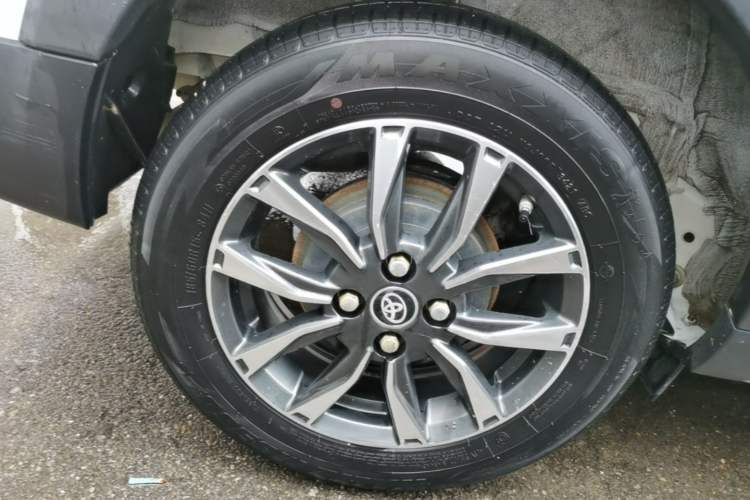 Used Toyota YARiS L Zhi Xuan 2021 X-Trail 1.5L CVT Leading Edition Right Rear Wheel Hub