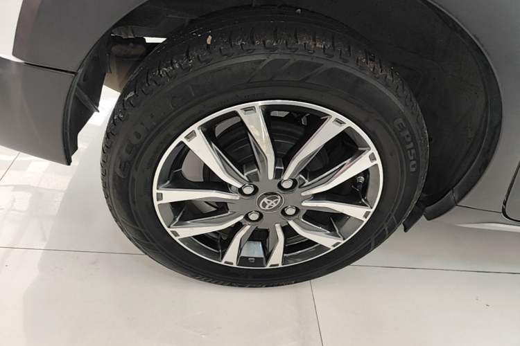 Used Toyota YARiS L Zhi Xuan 2021 X-Trail 1.5L CVT Luxury Edition Right Rear Wheel Hub