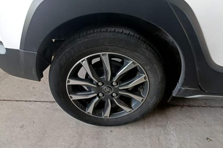 Used Toyota YARiS L Zhi Xuan 2021 X-Trail 1.5L CVT Luxury Edition Right Rear Wheel Hub
