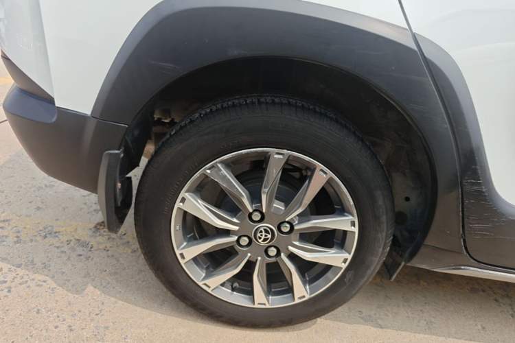 Used Toyota YARiS L Zhi Xuan 2021 X-Trail 1.5L CVT Leading Edition Right Rear Wheel Hub