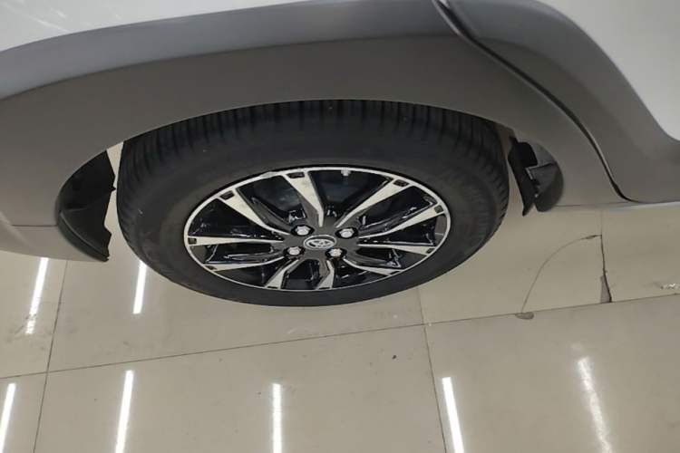 Used Toyota YARiS L Zhi Xuan 2021 X-Trail 1.5L CVT Leading Edition Right Rear Wheel Hub